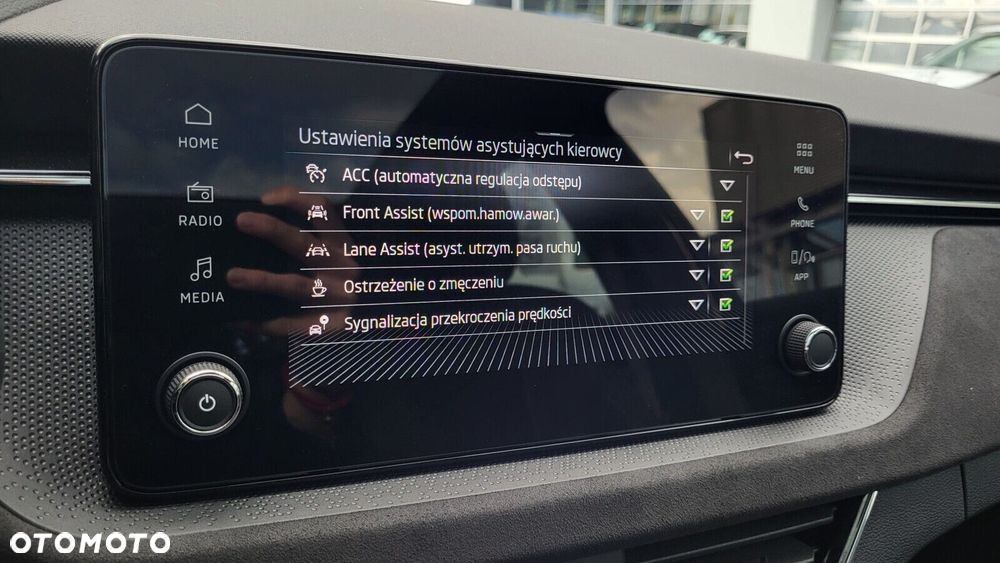 Skoda Kamiq 1.0 TSI Selection DSG - 36