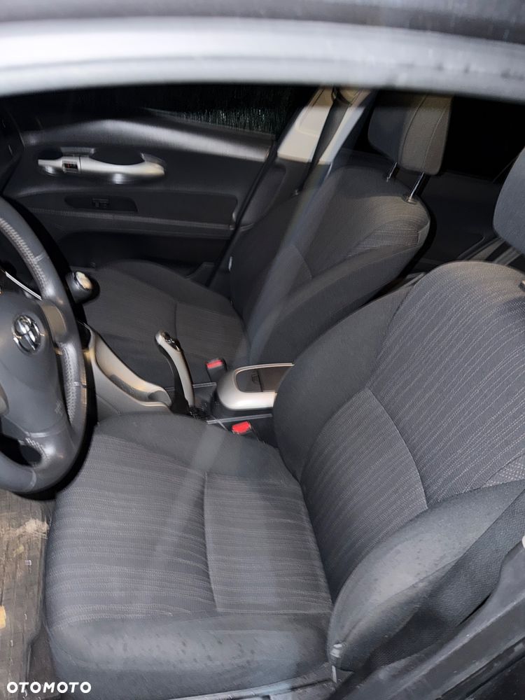 Toyota Auris 1.6 Sol - 5