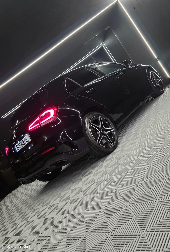 Mercedes-Benz A 250 e AMG Line - 11