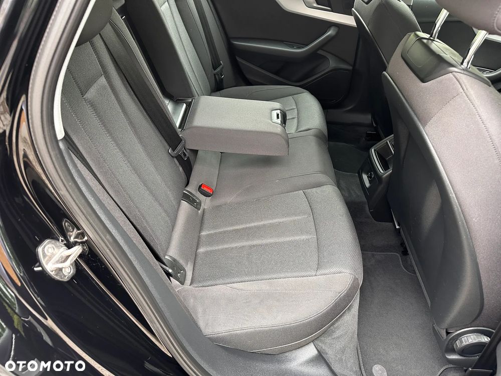 Audi A4 Avant 1.4 TFSI S tronic sport - 25
