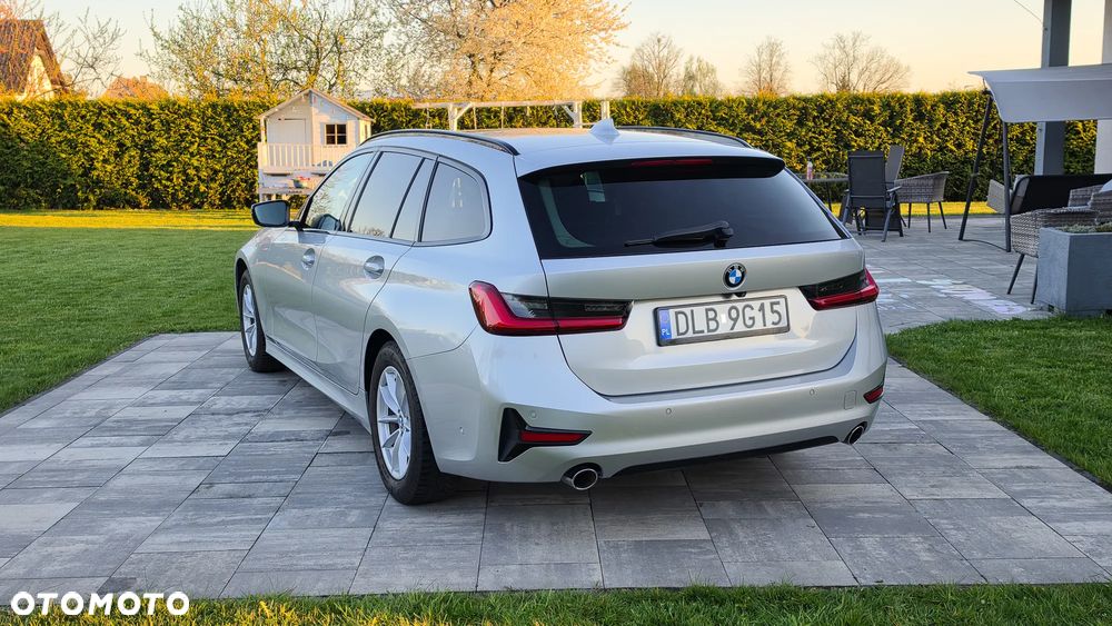 BMW Seria 3 318d Edition M Sport Shadow - 5