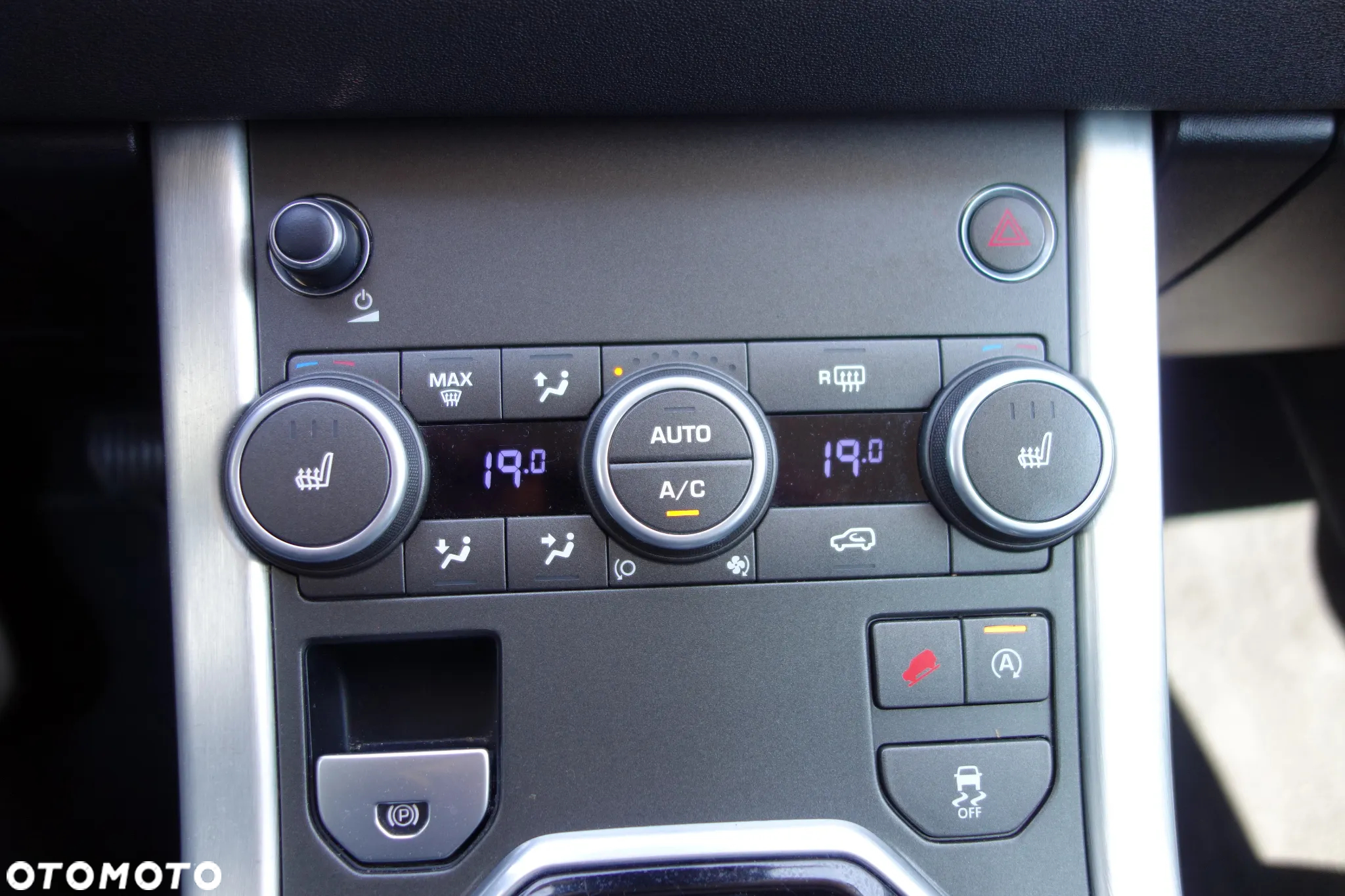 Land Rover Range Rover Evoque - 27