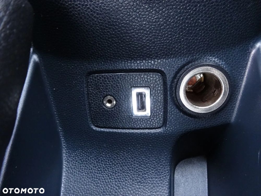 Ford Fiesta 1.25 Titanium EU5 - 32