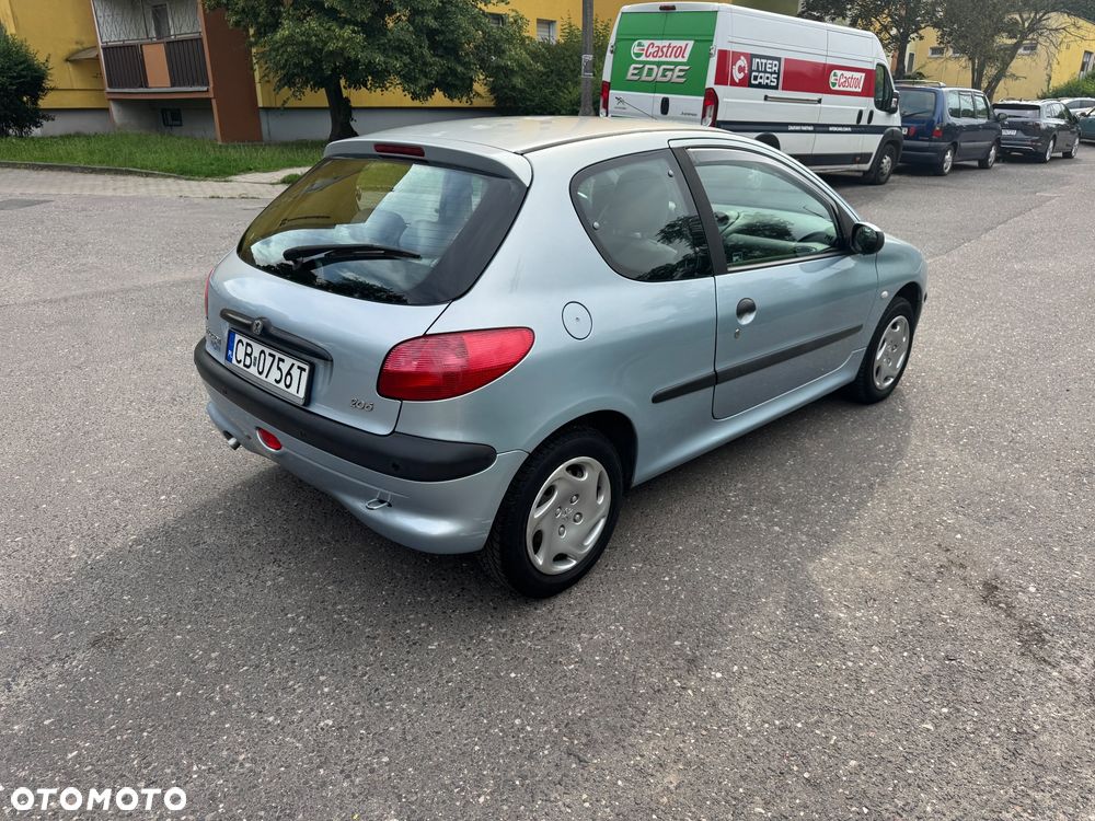 Peugeot 206 1.1 XR - 5