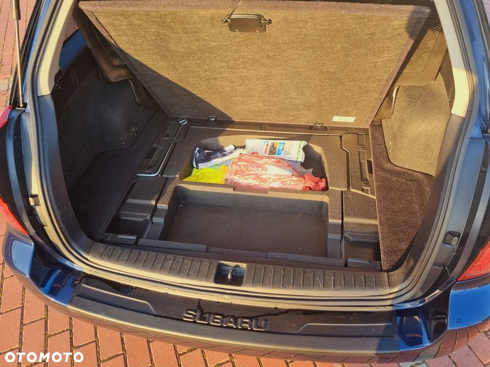 Subaru Legacy Kombi 2.0R Comfort - 29