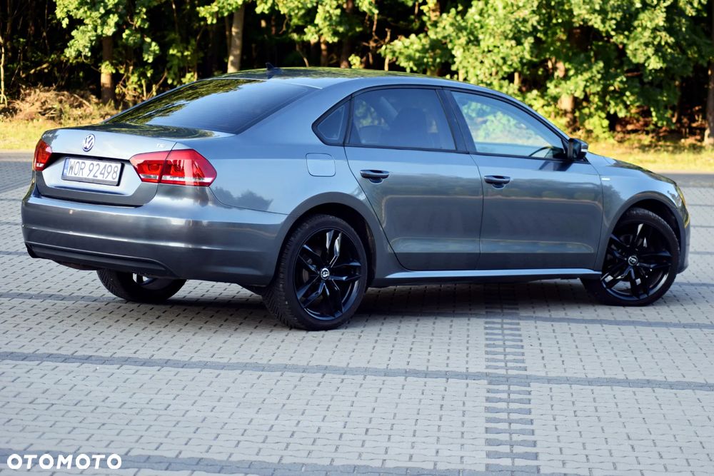Volkswagen Passat - 15