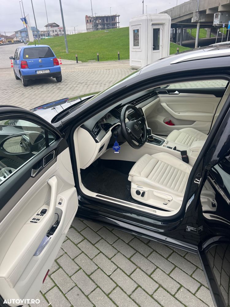 Volkswagen Passat Variant 2.0 TDI DSG 4Motion Highline - 6