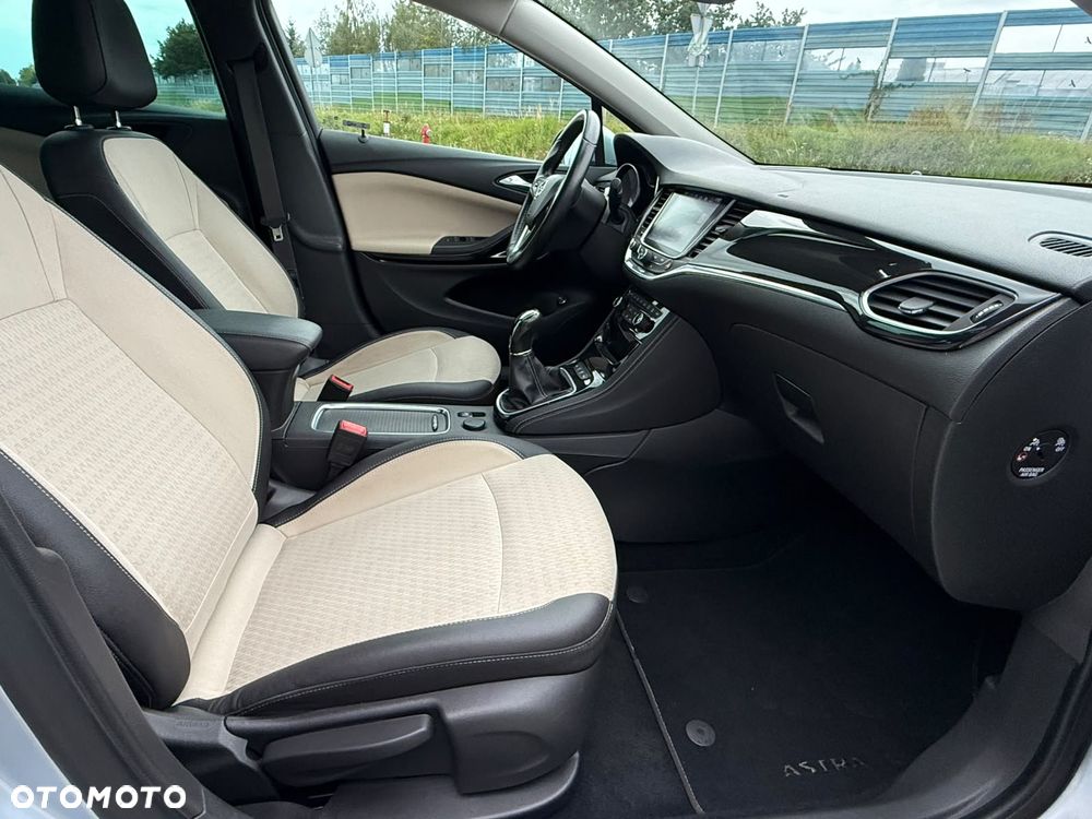 Opel Astra 1.4 Turbo Start/Stop Business - 30