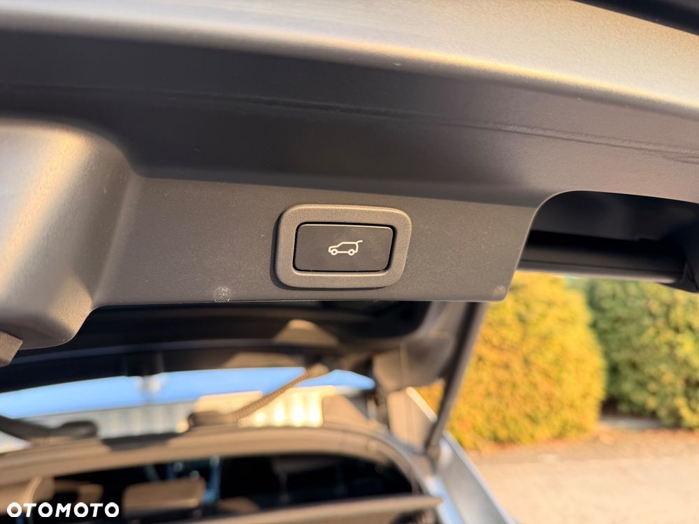 Jaguar F-Pace 30t AWD 300 Sport - 21
