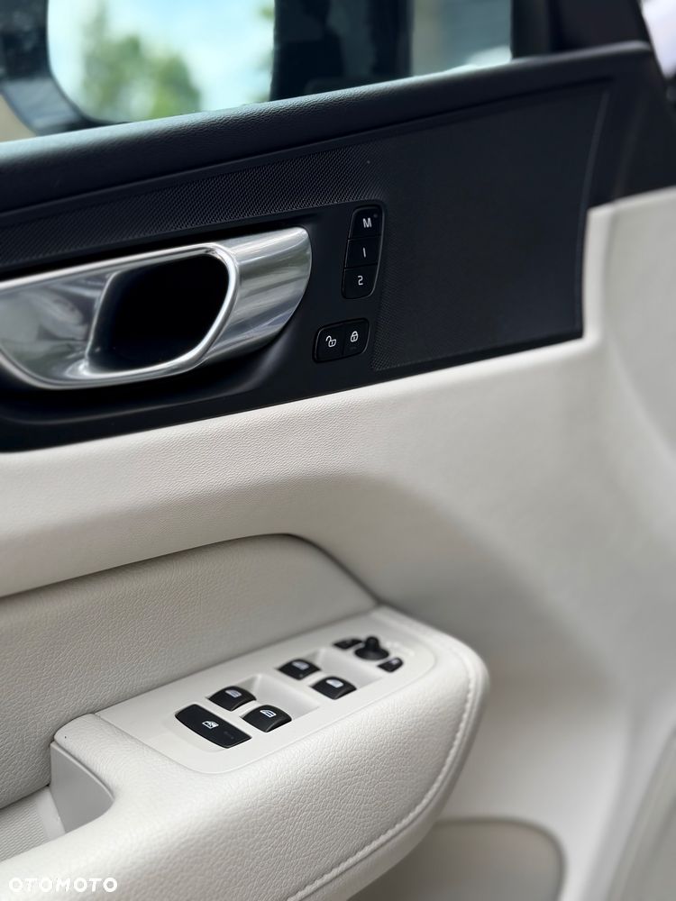 Volvo XC 60 - 27