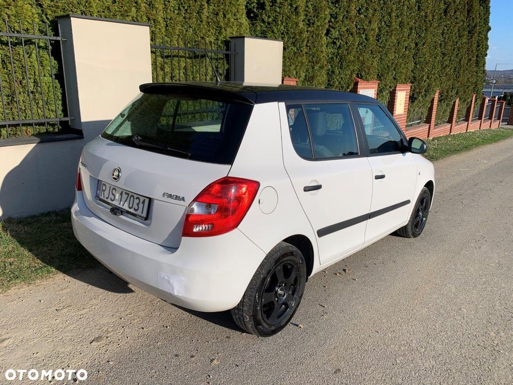 Skoda Fabia 1.2 HTP Cool Colour Edition - 3