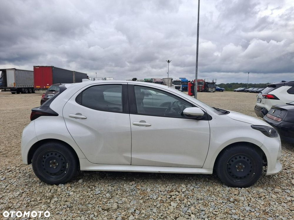 Mazda 2 Hybrid - 7