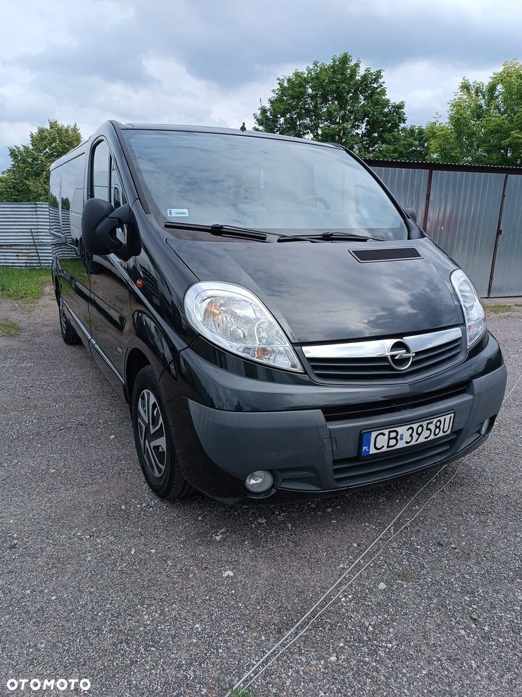 Opel Vivaro - 1