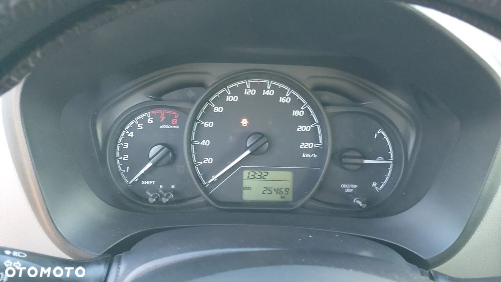 Toyota Yaris 1.0 Active - 5