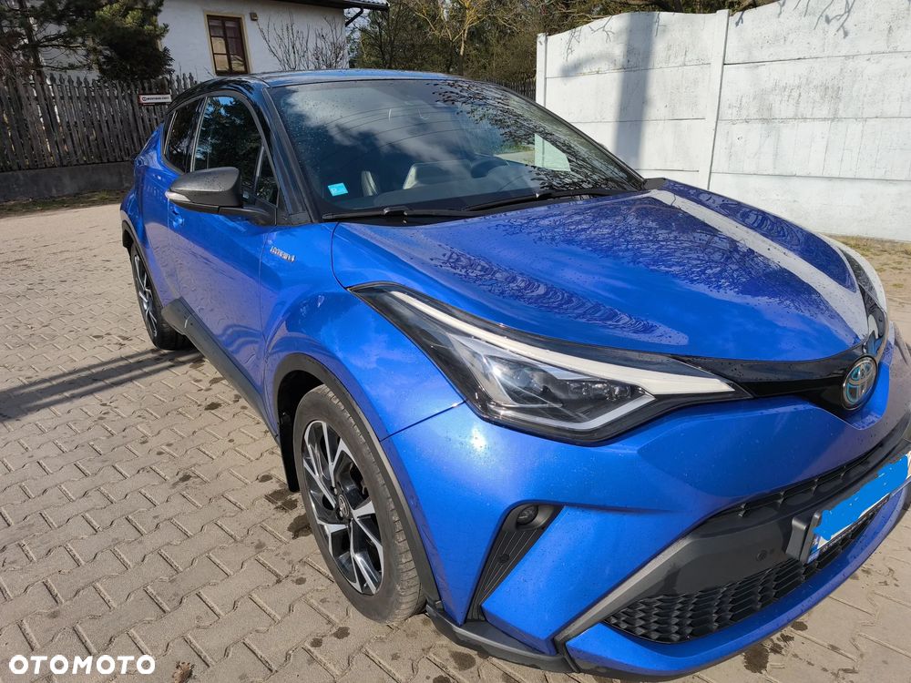 Toyota C-HR 2.0 Hybrid Black Edition - 1