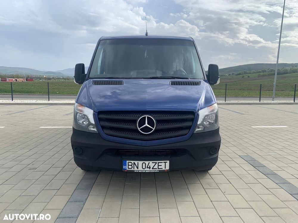 Mercedes-Benz Sprinter - 1