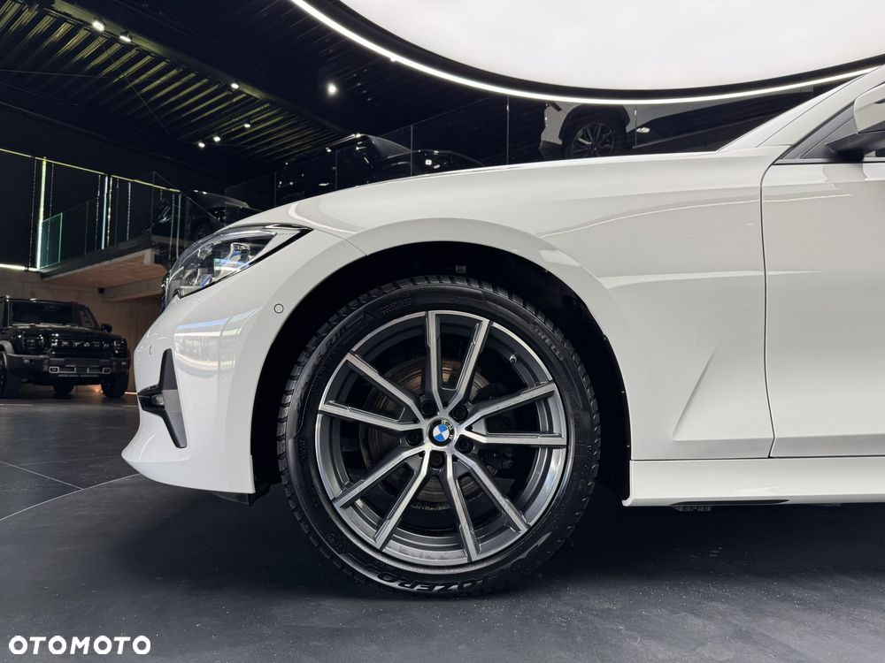 BMW Seria 3 320i Advantage - 22