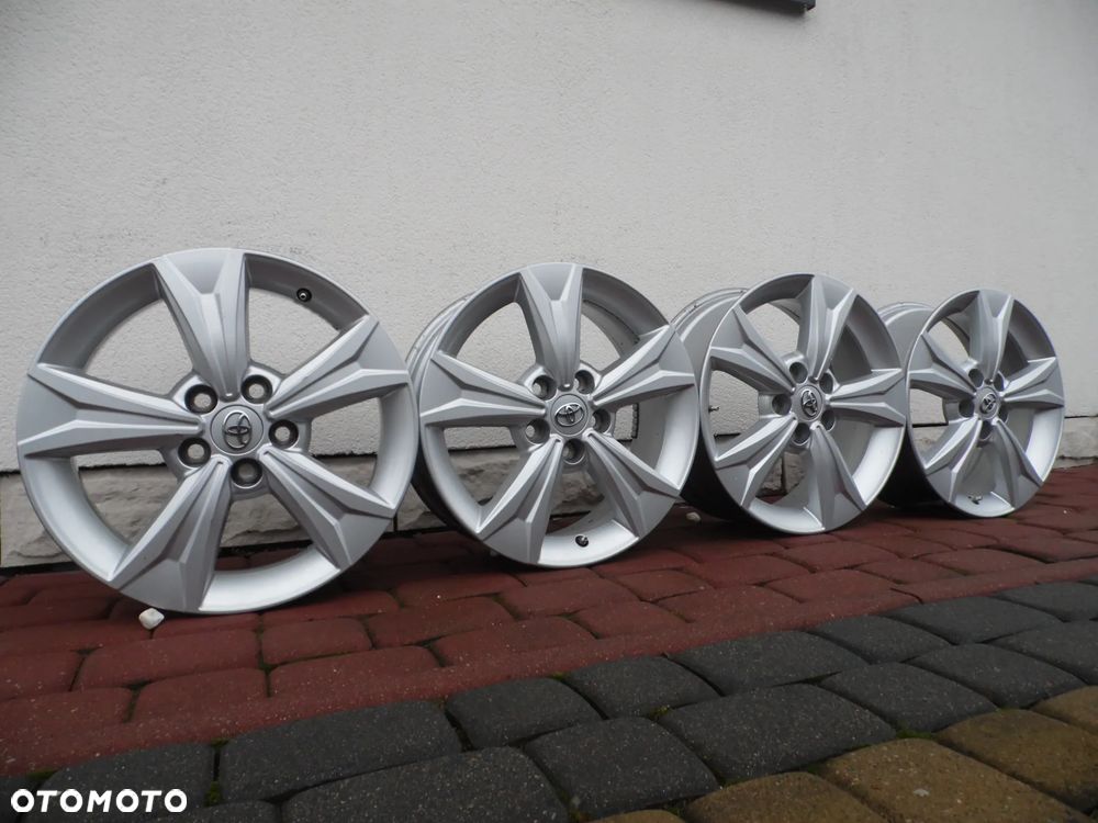 Felgi 17'' 5x114,3 Toyota C-HR Auris Corolla Avensis RAV-4 - 3