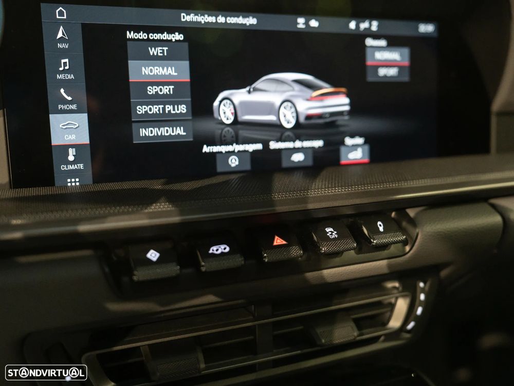 Porsche 911 (992) Carrera 4 PDK - 25