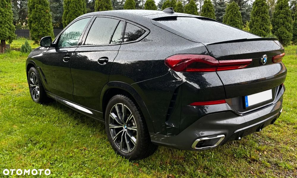 BMW X6 M50i - 4