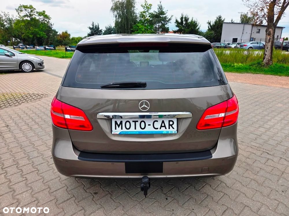 Mercedes-Benz Klasa B 180 CDI (BlueEFFICIENCY) 7G-DCT - 13