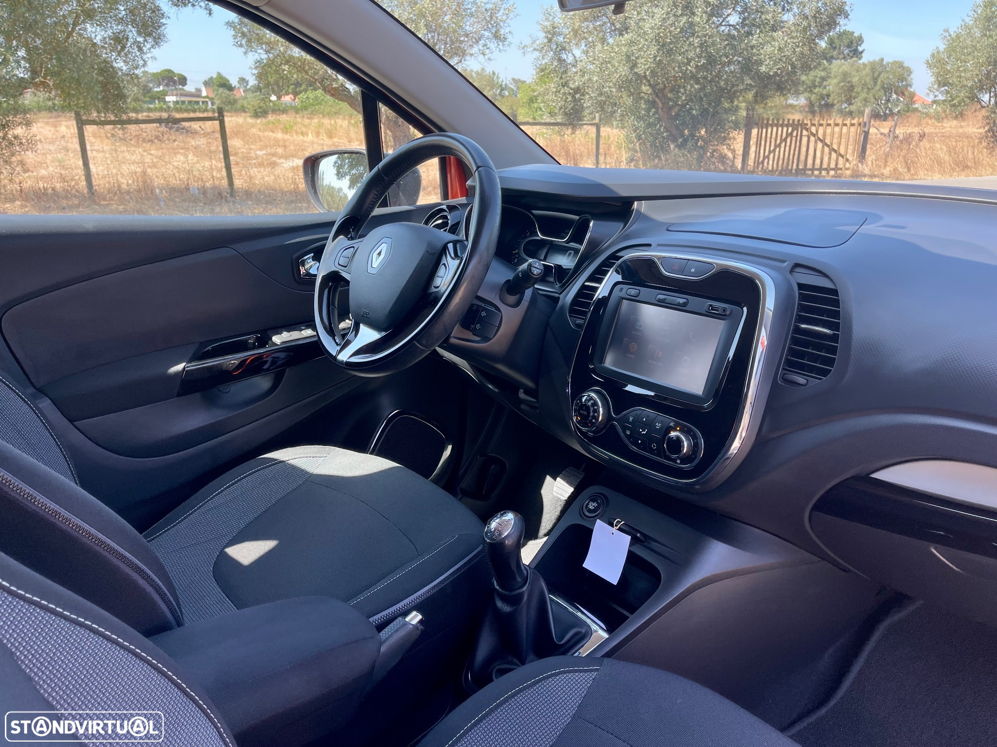 Renault Captur 1.5 dCi Exclusive - 16
