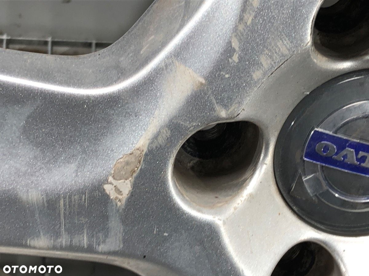 FELGI ALUMINIOWE KOMPLET 17 7J 5X108 ET50 ŚRODEK CENTR. 65 - 669.00 PLN - VOLVO V40 liftback (525, - 7