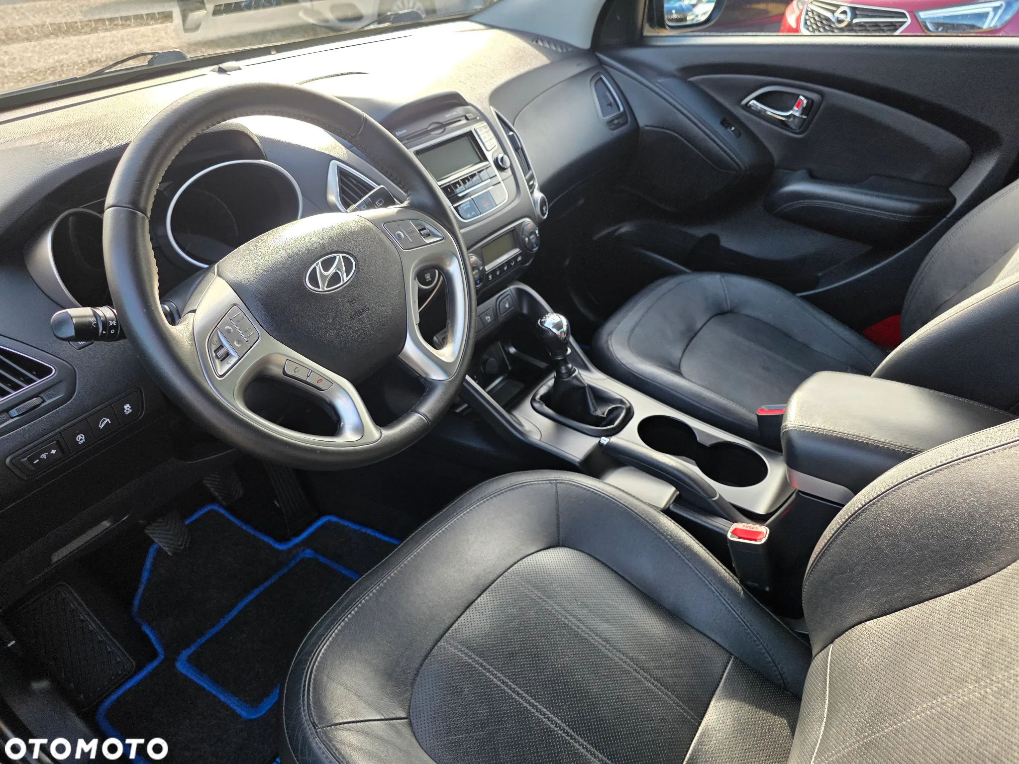 Hyundai ix35 - 23