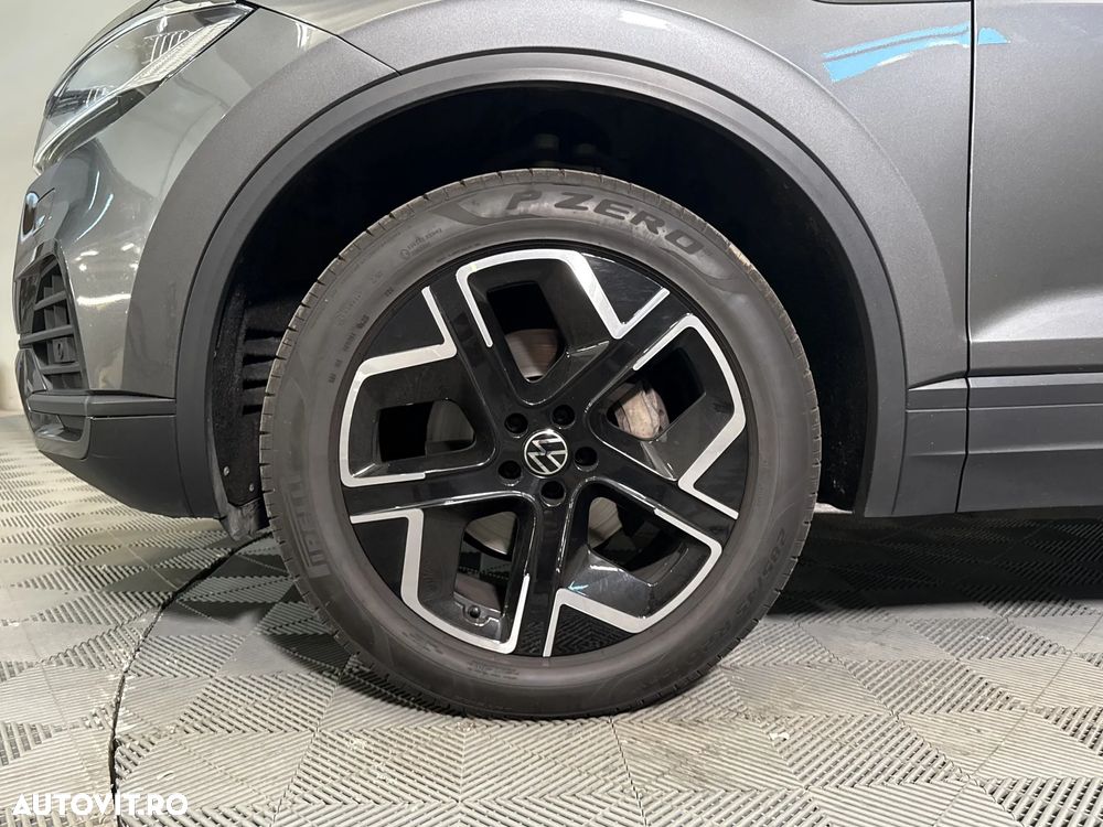 Volkswagen Touareg - 14
