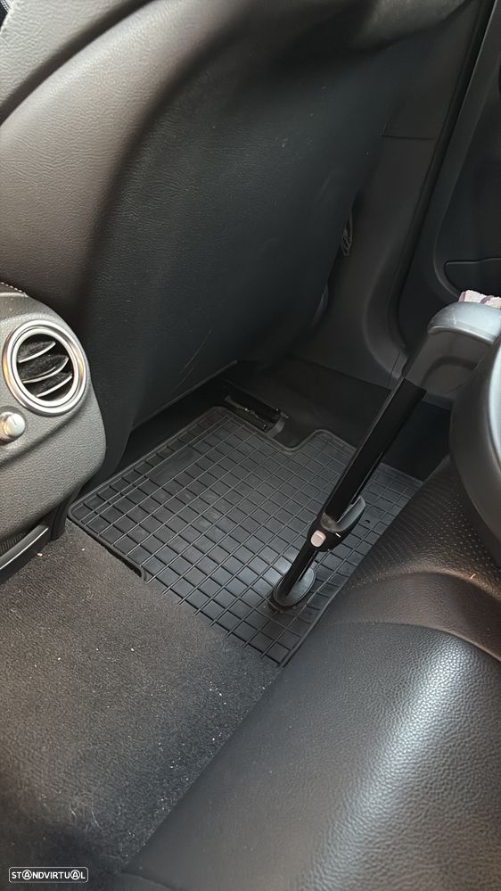 Mercedes-Benz C 300 h AMG Line - 8