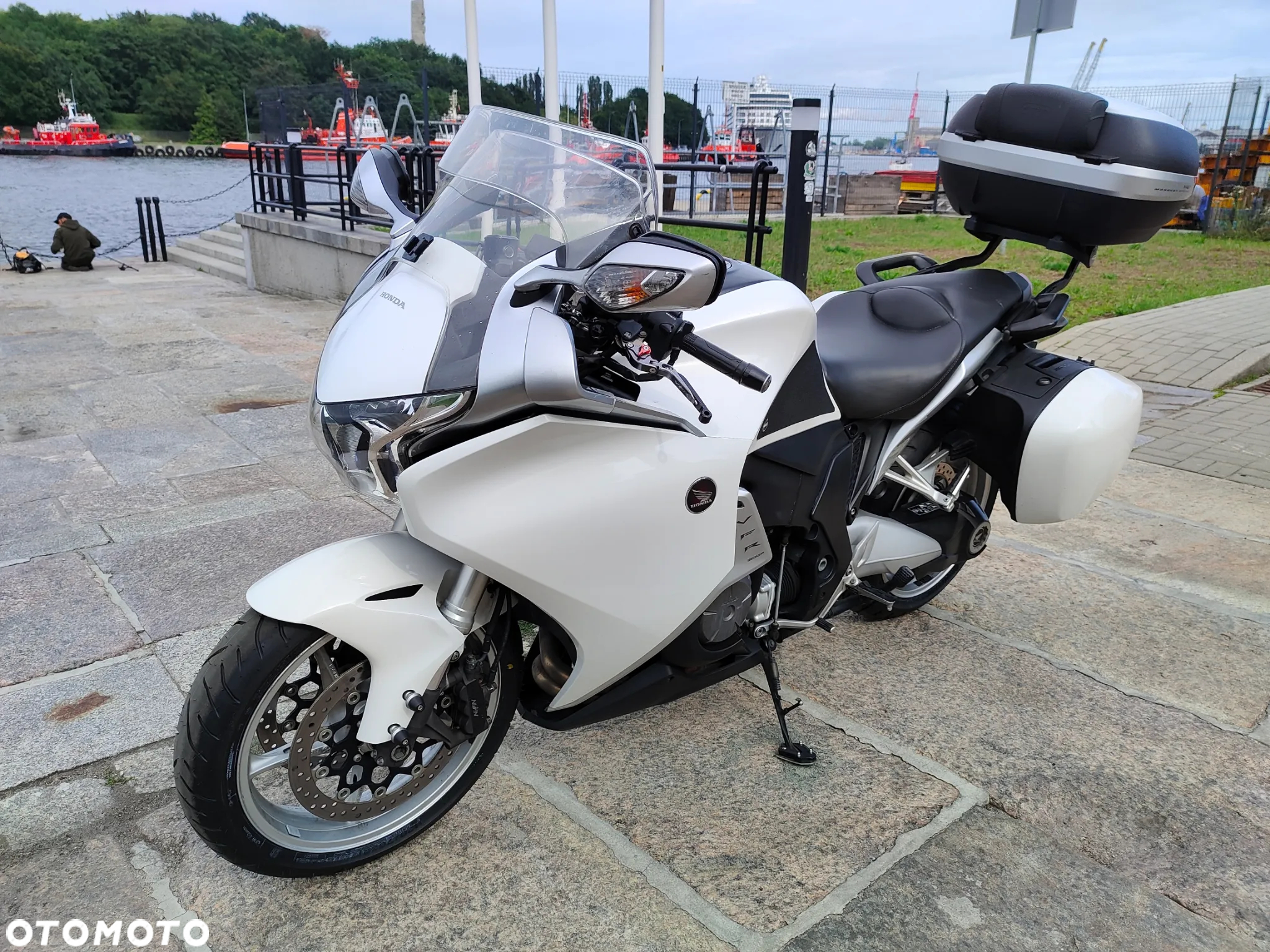Honda VFR - 7