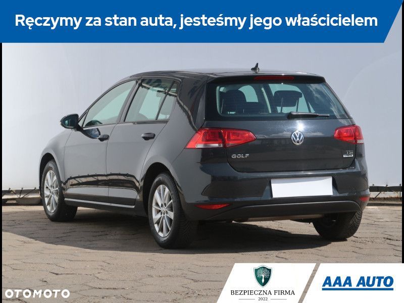 Volkswagen Golf - 6