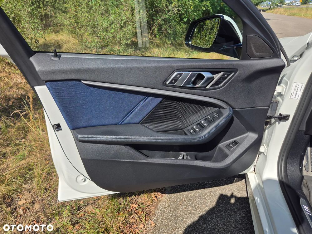 BMW Seria 1 118i Sport Line - 33