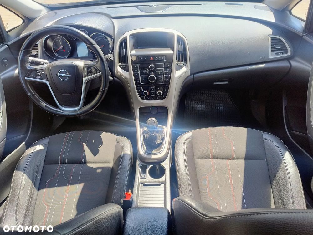 Opel Astra IV 1.4 Cosmo - 14