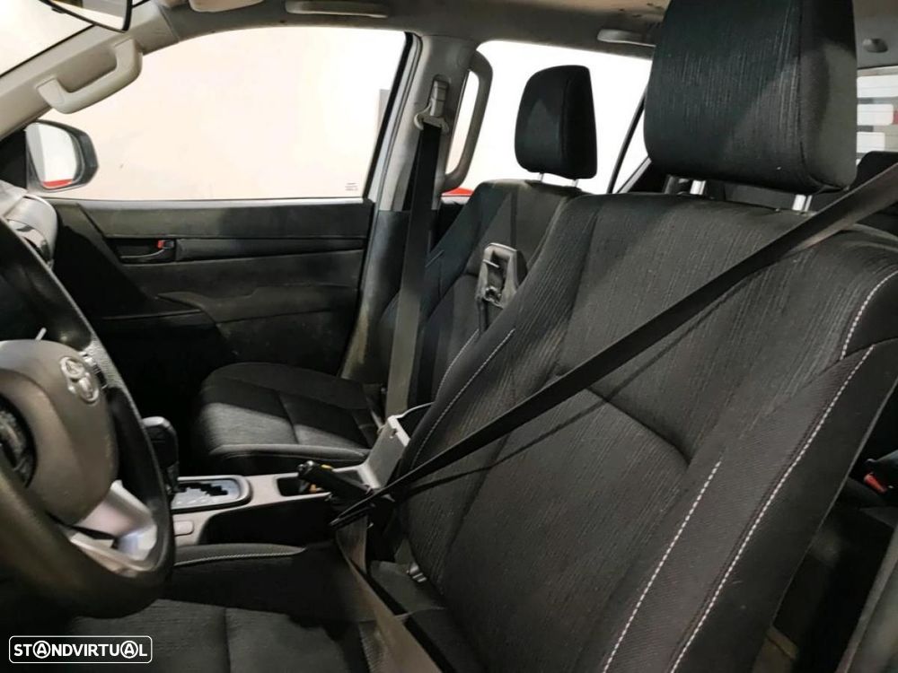 Toyota Hilux Hilux 2.4 D -4D - 5