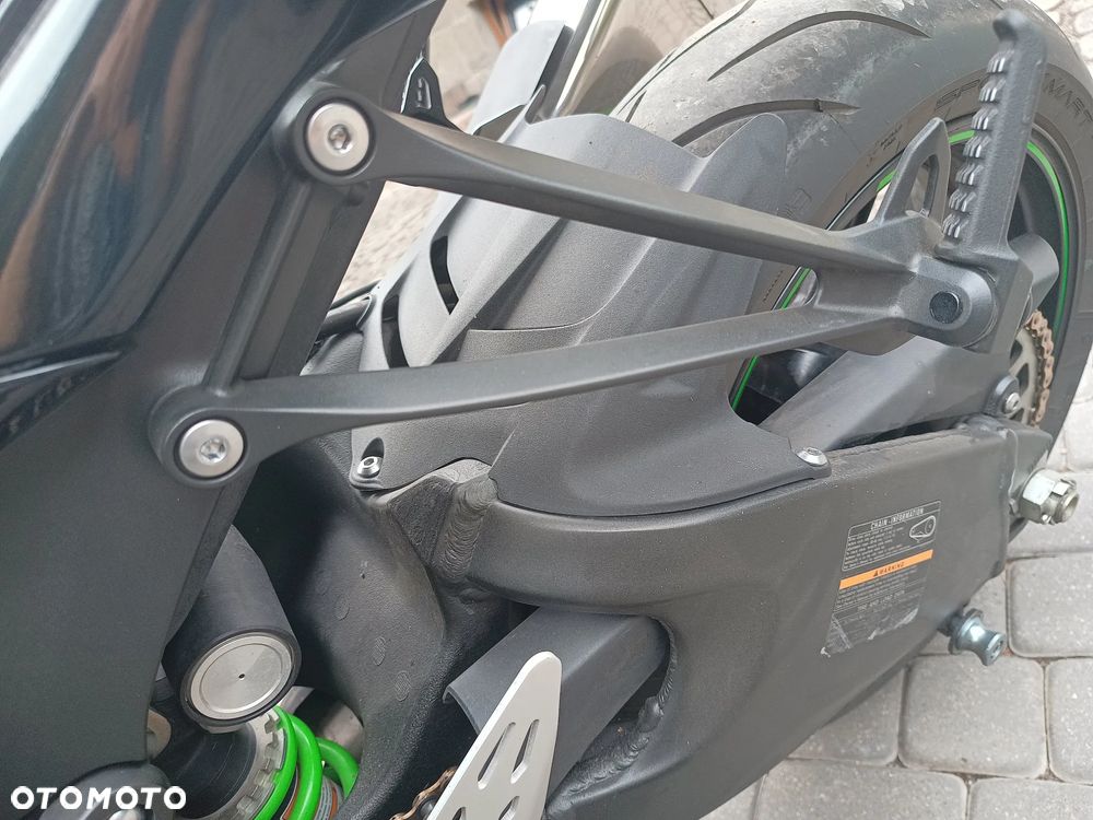 Kawasaki ZX - 28