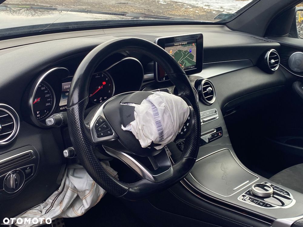 Mercedes-Benz GLC - 16