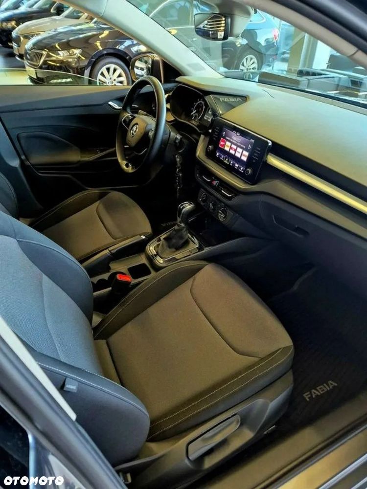 Skoda Fabia 1.0 TSI Ambition DSG - 26