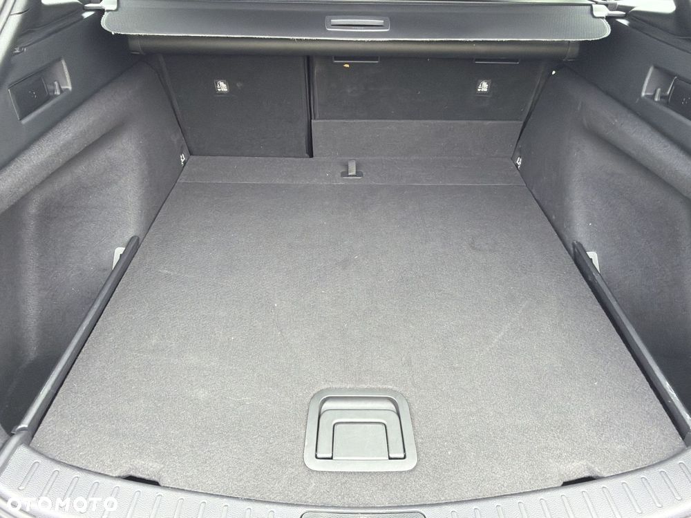 Toyota Corolla 1.8 Hybrid Comfort - 13