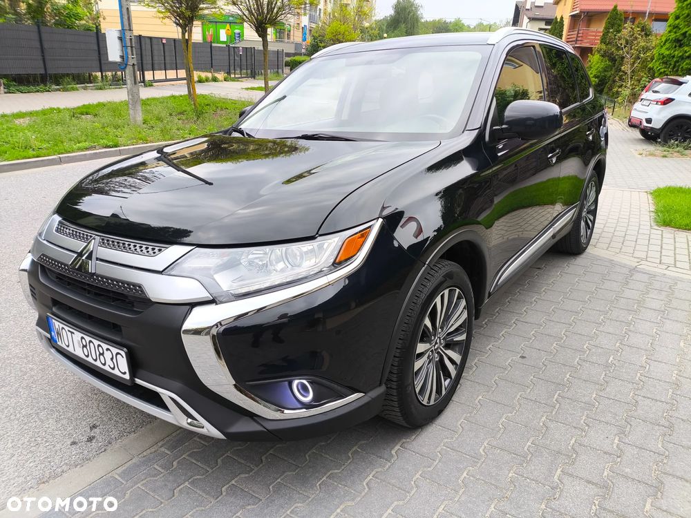 Mitsubishi Outlander - 11