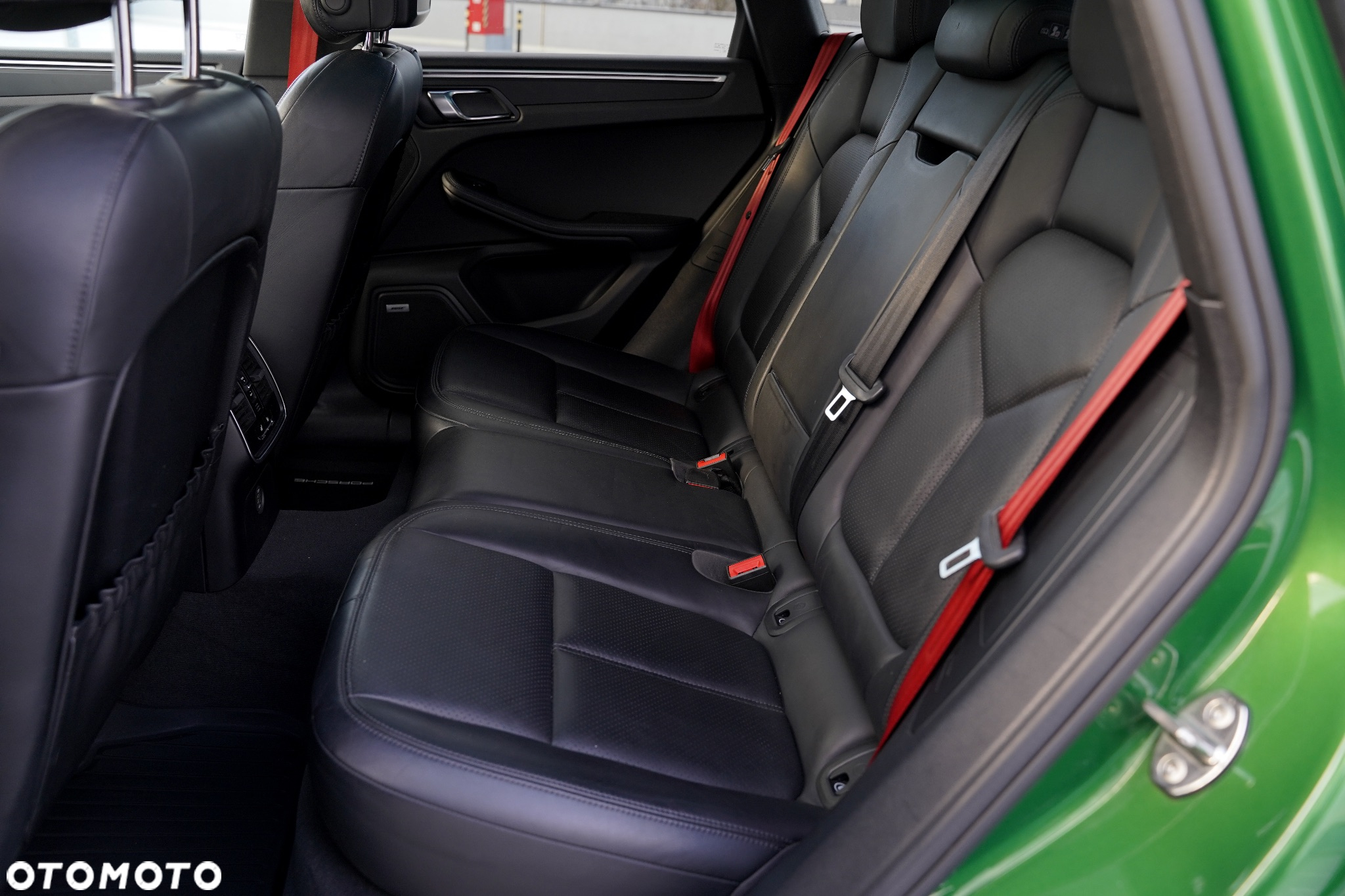 Porsche Macan Standard - 10