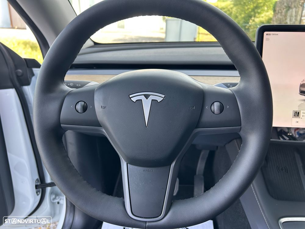 Tesla Model Y Tração Traseira - 24
