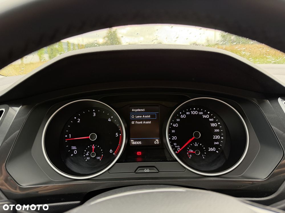 Volkswagen Tiguan - 23