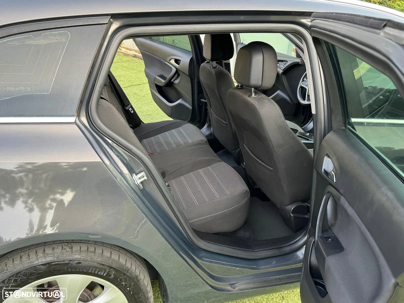 Opel Insignia Sports Tourer - 7