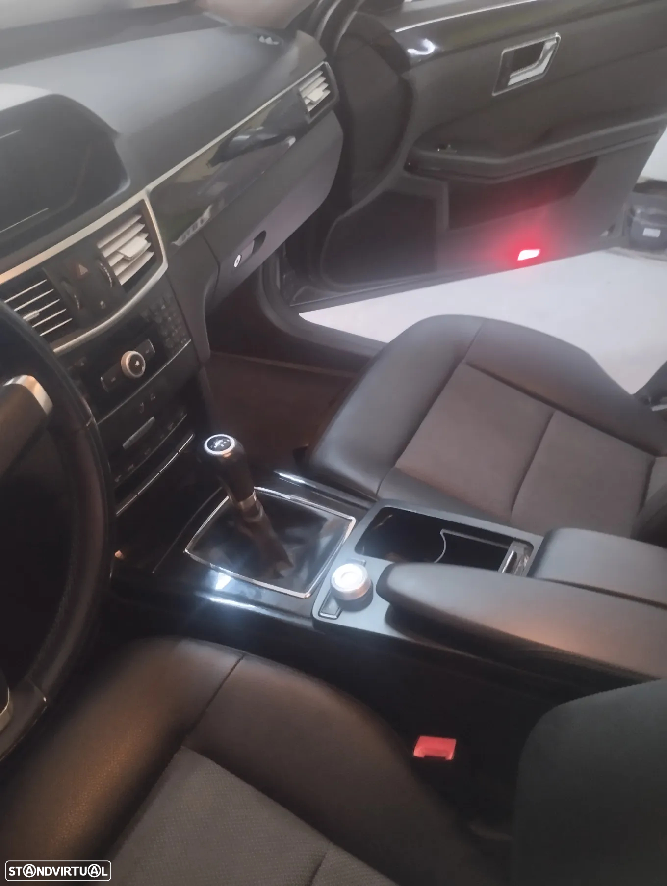 Mercedes-Benz E 250 CDi Avantgarde BlueEfficiency - 17