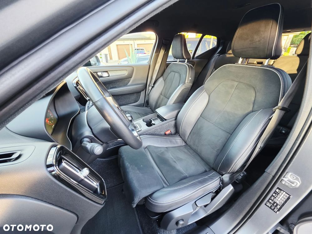 Volvo XC 40 D3 SCR R-Design - 29