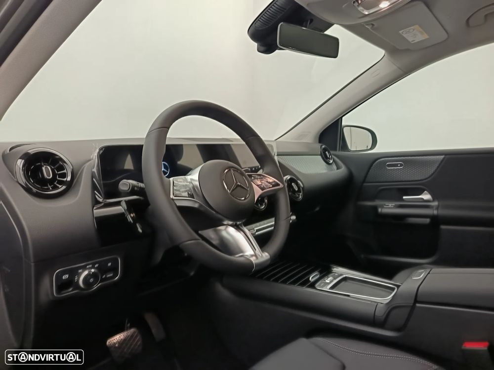 Mercedes-Benz B 250 e - 21