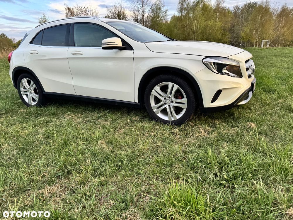 Mercedes-Benz GLA 200 7G-DCT SCORE - 5