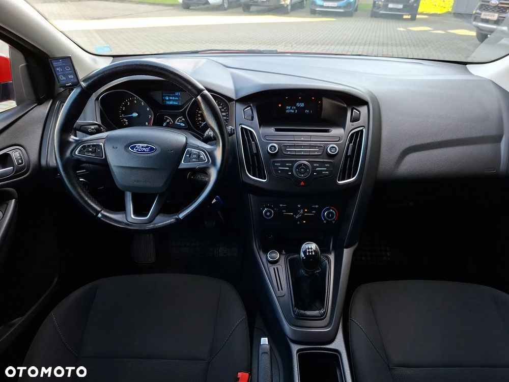 Ford Focus 1.6 Trend - 24