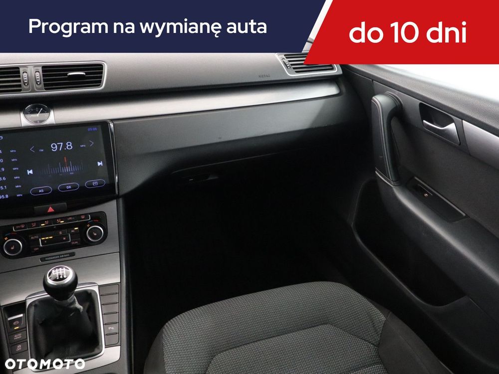 Volkswagen Passat Variant - 10